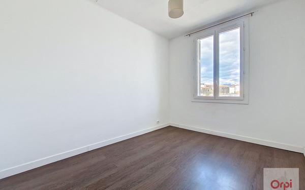 Appartement à louer    3 pièces •  Ajaccio