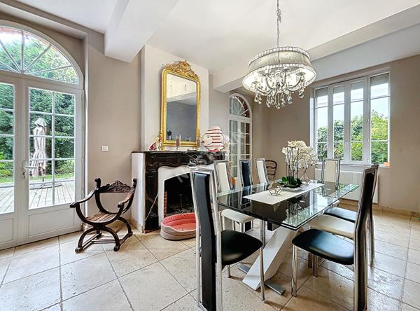 Belle maison de maitre 300 m² rénovée, avec un grand parc Montauban secteur Pouty