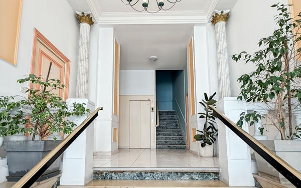 Appartement à vendre    1 pièce • 39,85 m2 Nice