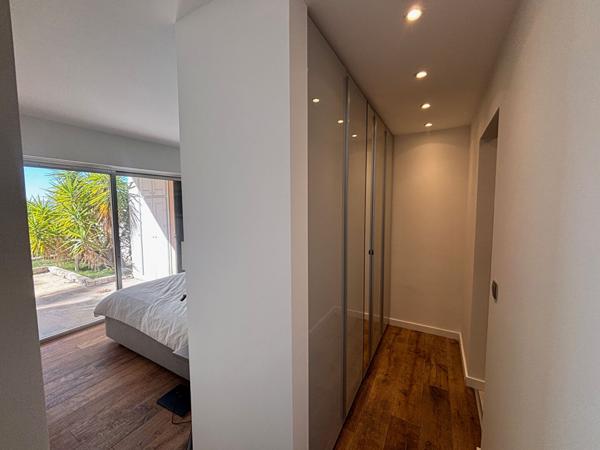 Appartement en rez de jardin surélevé 4 pièces le Cannet Mairie 82.3m²