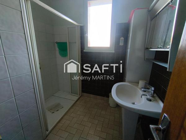 Maison familiale 3 chambres avec double garage