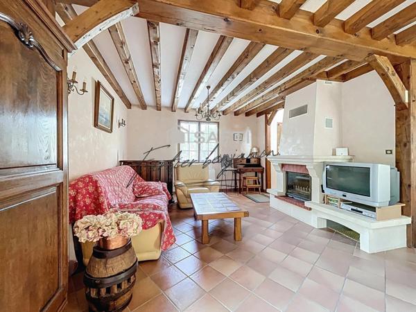 Maison familiale 8 pièces, 5 chambres, 186 m² habitables.