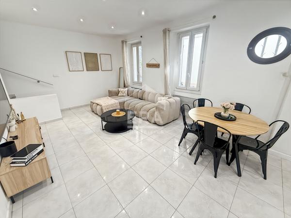 Les Pennes Mirabeau - Maison 4 pièces de 91 m2 (73 m2 carrez ) avec terrasse de 17m2