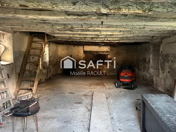 GROS POTENTIEL DE RENOVATION D'UN CORPS DE FERME EN PIERRE