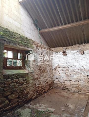 GROS POTENTIEL DE RENOVATION D'UN CORPS DE FERME EN PIERRE