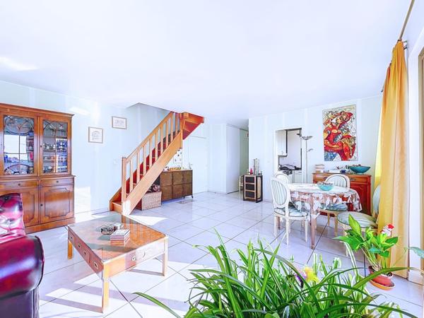 Exclusivité : Duplex 3 pièces de 76?m² au cœur d’Alfortville – Lumineux, calme et sans vis-à-vis