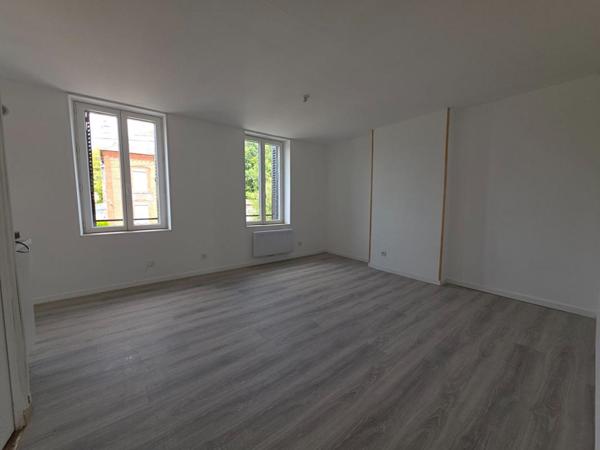 Immeuble Hirson 4 pièce(s) 123 m2