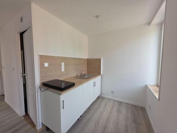 Immeuble Hirson 4 pièce(s) 123 m2