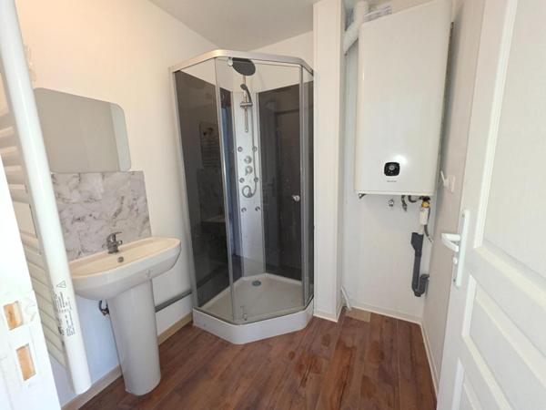 Immeuble Hirson 4 pièce(s) 123 m2