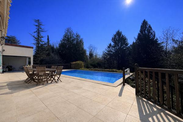 Pommeuse (77515) Grande maison familiale avec jardin et piscine