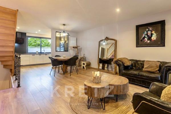 Maison de ville contemporaine avec garage