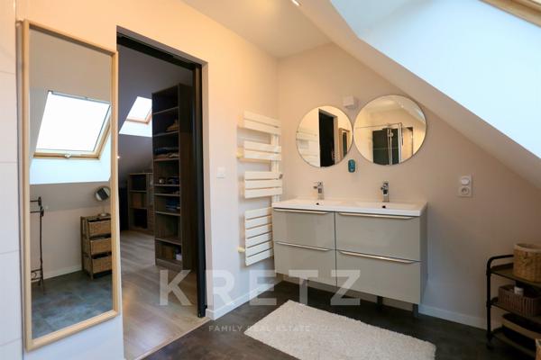 Maison de ville contemporaine avec garage