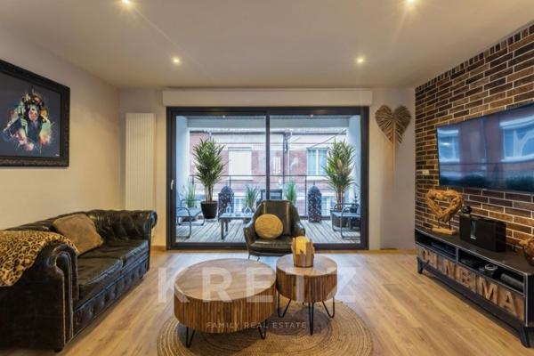 Maison de ville contemporaine avec garage