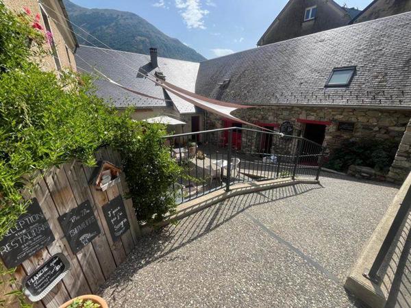 Immeuble 679 900 € Sazos 500 m² DPE C
