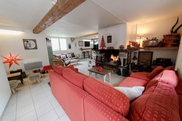 Immeuble 679 900 € Sazos 500 m² DPE C