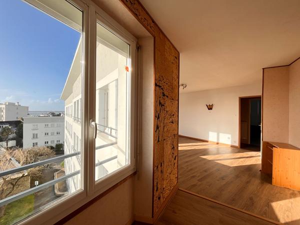 Appartement 5 pièces à vendre à Concarneau - Dernier étage, vue dégagée et aperçu mer 81 M² , Concarneau