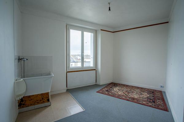 Appartement 5 pièces à vendre à Concarneau - Dernier étage, vue dégagée et aperçu mer 81 M² , Concarneau