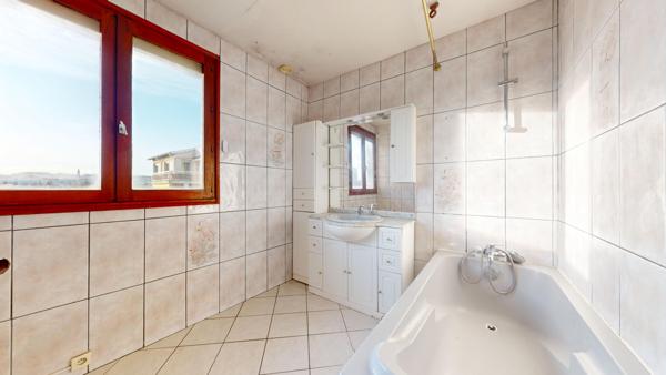 Appartement 5 pièces - 95 m² Exclusivité efficity