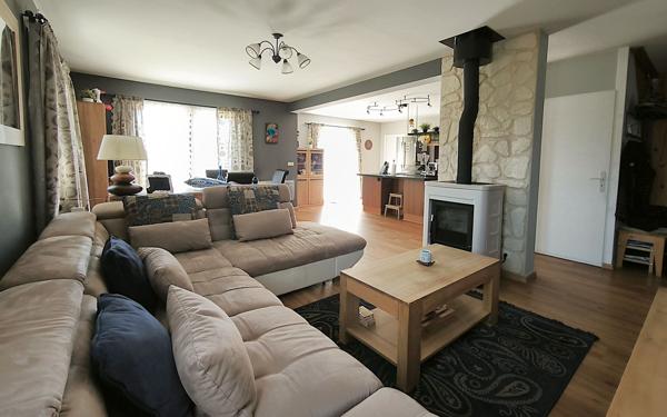 Maison à vendre    6 pièces • 130,82 m2 Saint-Genis-Pouilly