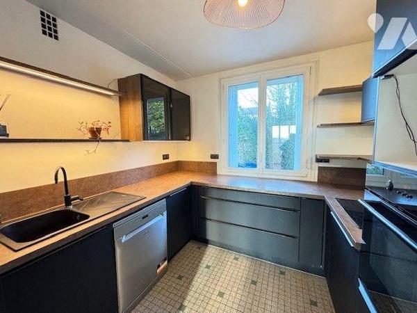 À VENDRE  APPARTEMENT ? QUIMPERLÉ (29)

Appartement situé à proximité du centre-ville. Surfac...