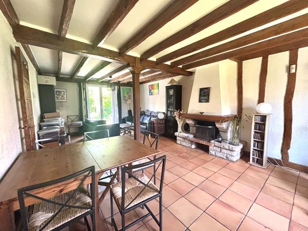 Maison 5 pièces à vendre à Cergy 330 000 € **  - Référence  11251