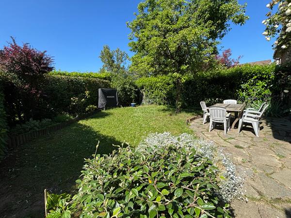 Maison 5 pièces à vendre à Cergy 330 000 € **  - Référence  11251