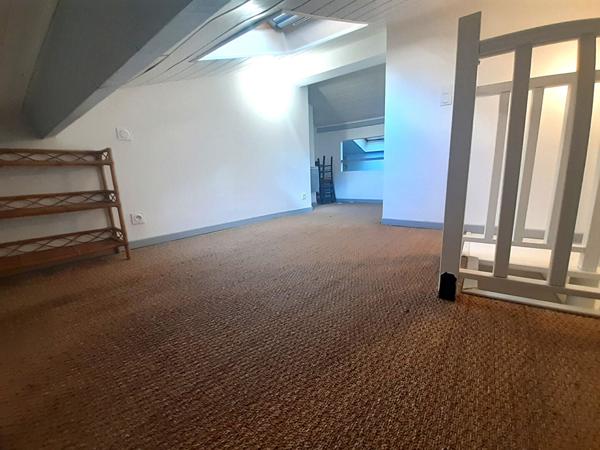 A Vendre Maison Meublée en triplex centre ville Mont De Marsan 1 chambre et 1 mezzanine