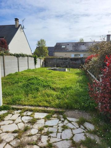 Terrain constructible et cloturé