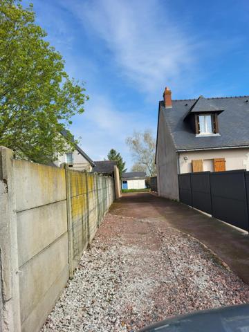 Terrain constructible et cloturé