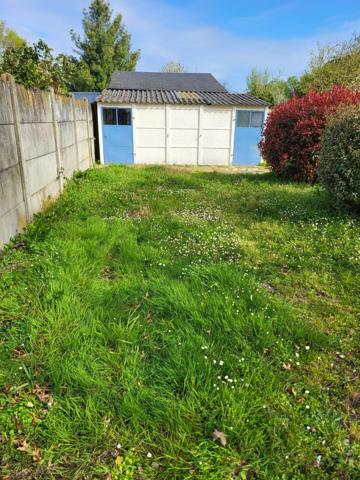 Terrain constructible et cloturé