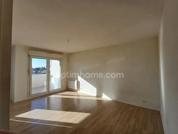 Appartement avec son balcon plein Sud à vendre 1 pièce BORDEAUX (33)