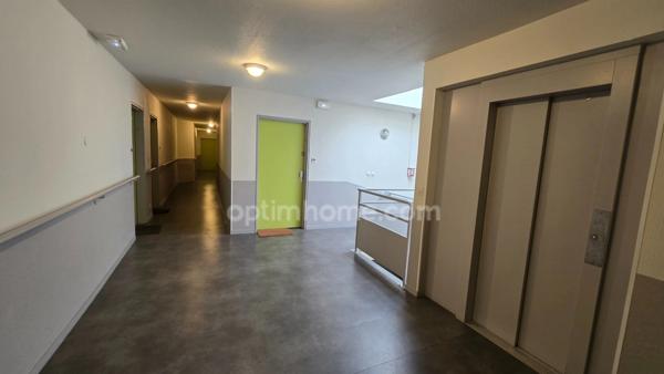 Appartement avec son balcon plein Sud à vendre 1 pièce BORDEAUX (33)