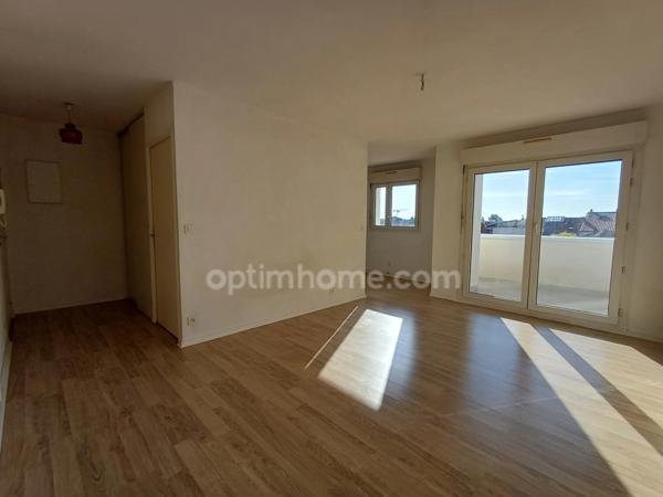 Appartement avec son balcon plein Sud à vendre 1 pièce BORDEAUX (33)
