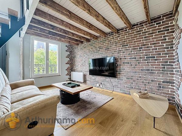 Vente                                                      Appartement
                        
                     2 pièces                      47 m2                     à Reims