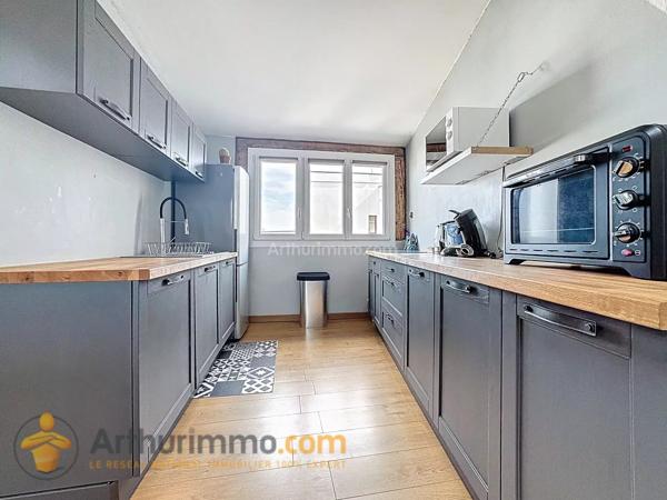 Vente                                                      Appartement
                        
                     2 pièces                      47 m2                     à Reims