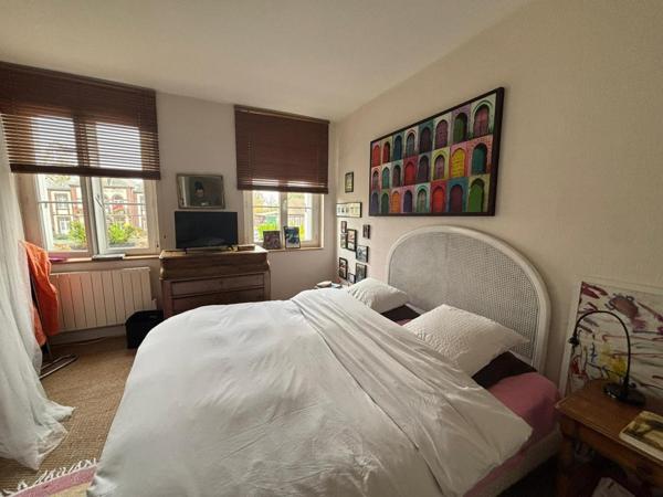 Joli restaurant traditionnel, clientèle fidèle