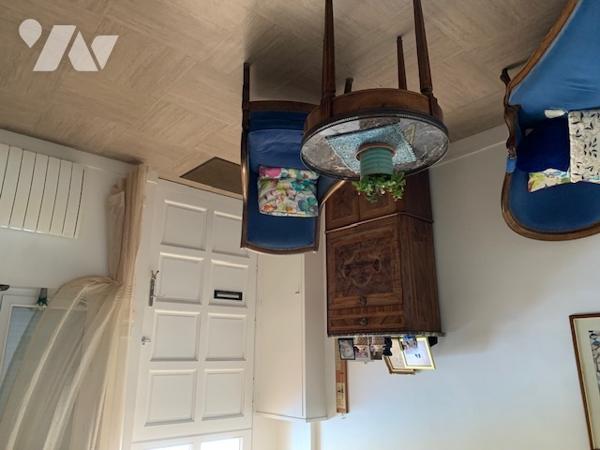 Maison de ville avec vue sur l'avant-port