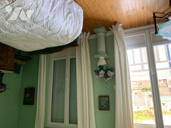 Maison de ville avec vue sur l'avant-port