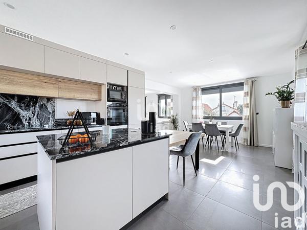 Maison à vendre 6 pièces 140 m² Corbeil-Essonnes