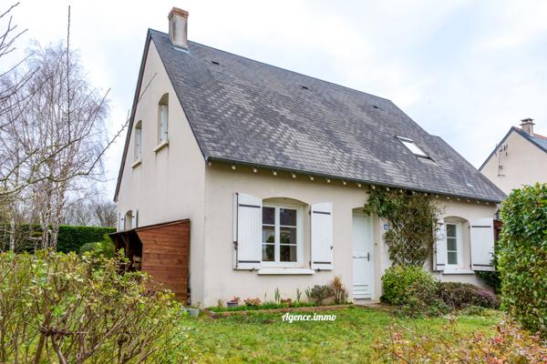 À vendre - Maison individuelle, 6 pièces située à Notre-Dame-d'Oé (37390)