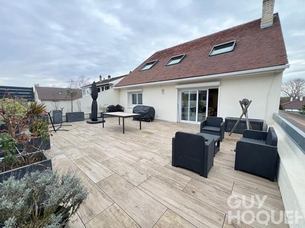 Maison Magny Les Hameaux 9 pièce(s) 261 m2