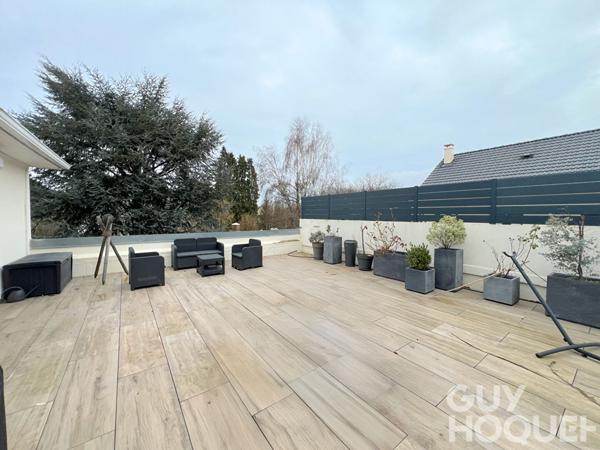 Maison Magny Les Hameaux 9 pièce(s) 261 m2