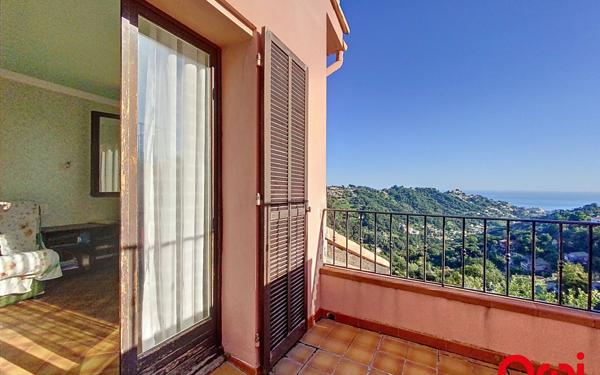 Maison à vendre    11 pièces • 515,62 m2 Sainte-Agnès