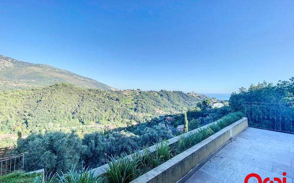 Maison à vendre    11 pièces • 515,62 m2 Sainte-Agnès