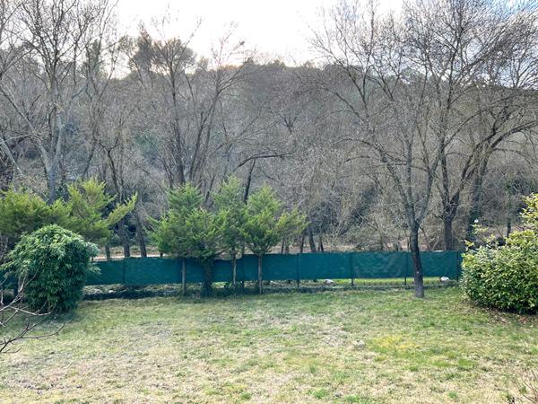 Dans un cadre exceptionnel, au coeur du village !