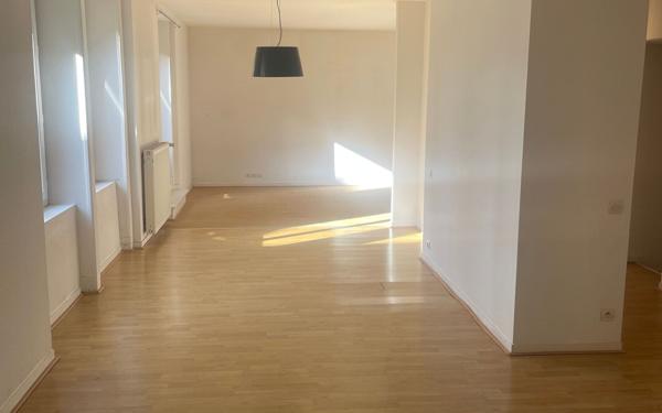 Appartement à louer    4 pièces • 104,79 m2 Saint-Junien