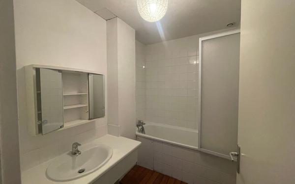 Appartement à louer    4 pièces • 104,79 m2 Saint-Junien