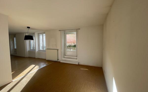 Appartement à louer    4 pièces • 104,79 m2 Saint-Junien