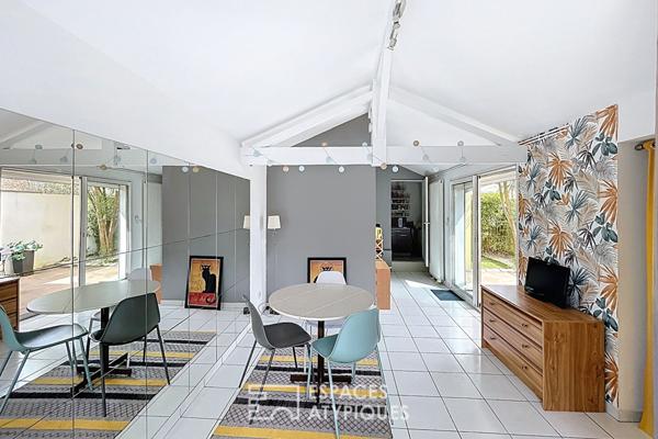 Maison style Loft avec terrasse et piscine