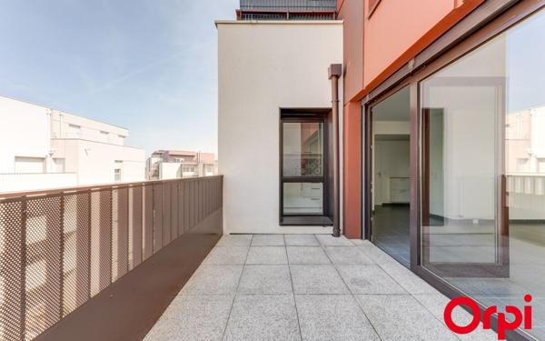 Appartement à vendre    3 pièces • 66,63 m2 Saint-Priest